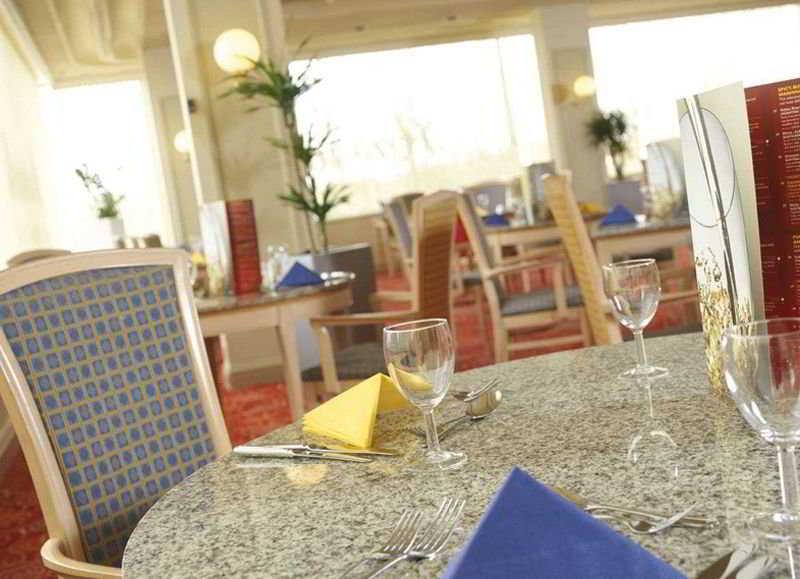 Airport Inn Gatwick Horley Restaurante foto